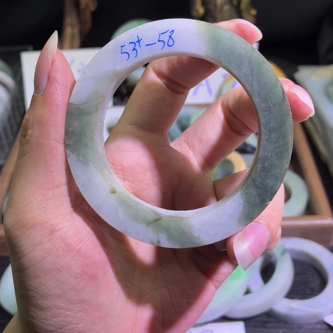 定制翡翠未镶嵌缅甸翡翠A货手镯毛胚定制