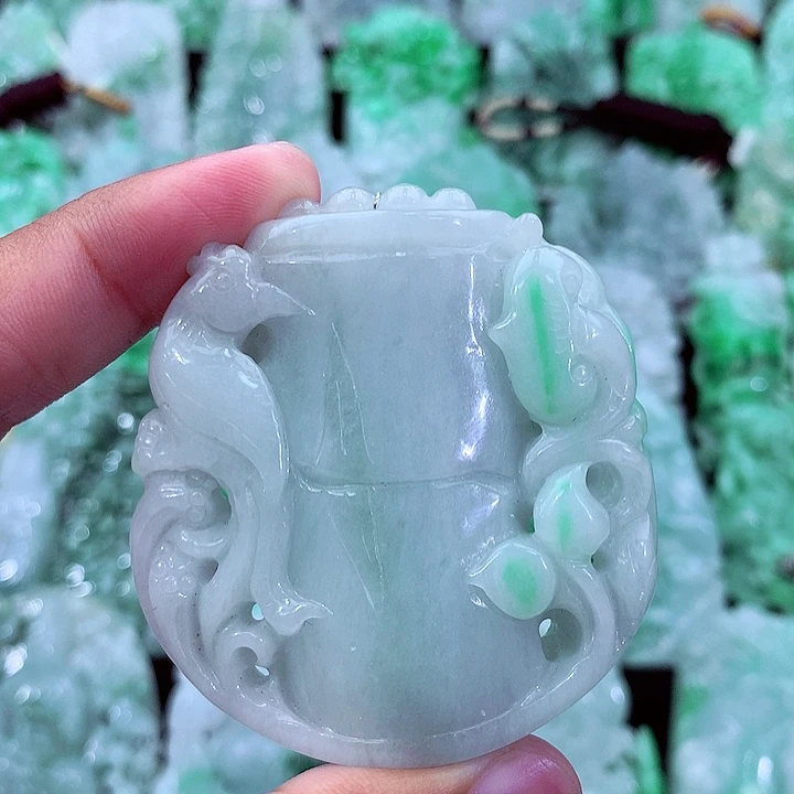 翡翠未镶嵌吊坠(不含链)