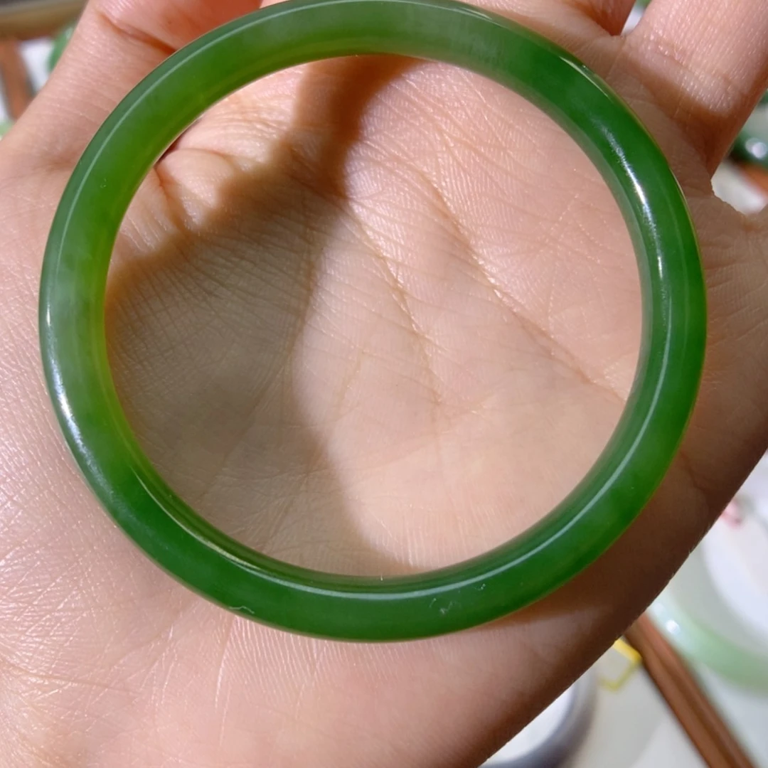 【闪购商品】未镶嵌手镯和田玉