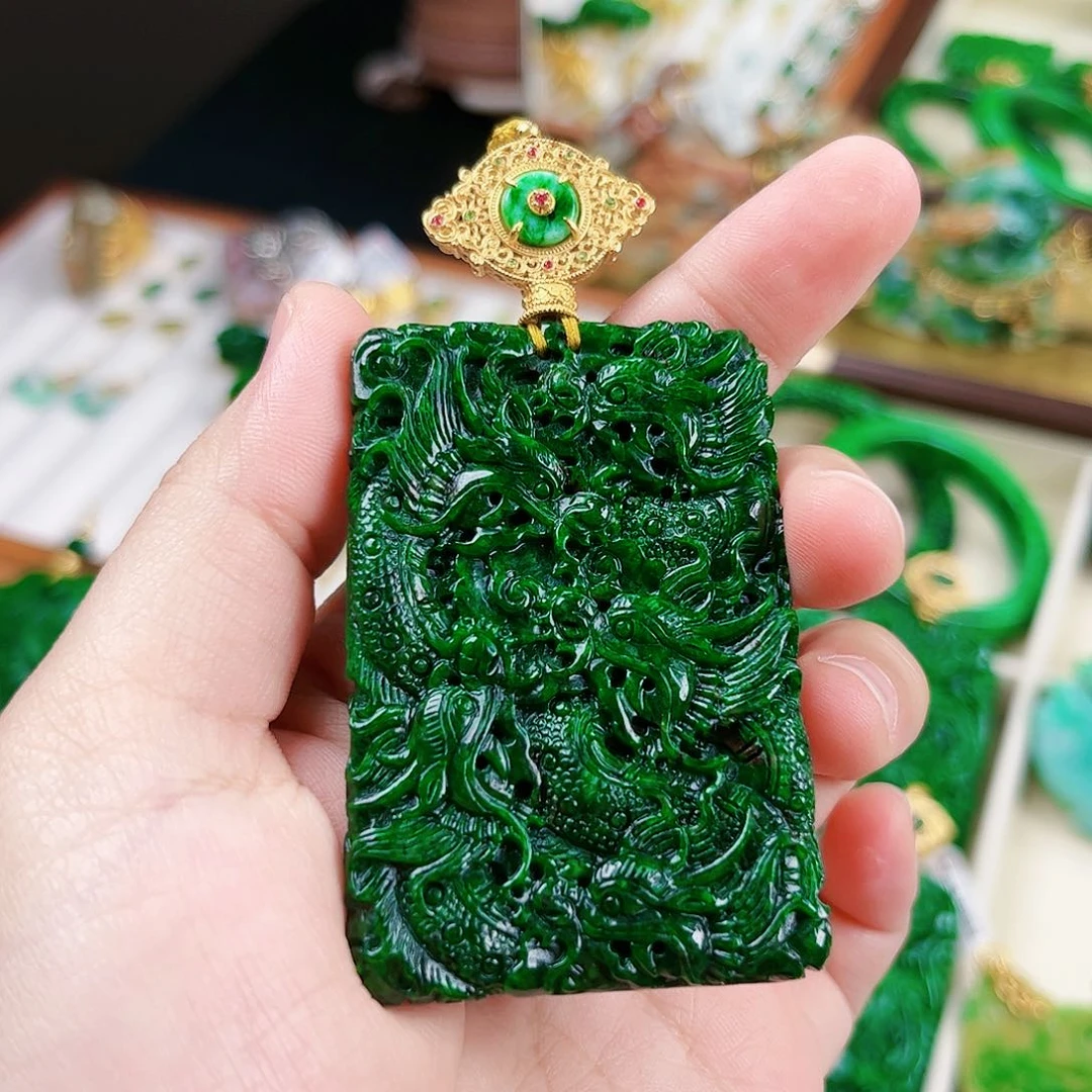 【闪购商品】吊坠(赠链)未镶嵌翡翠