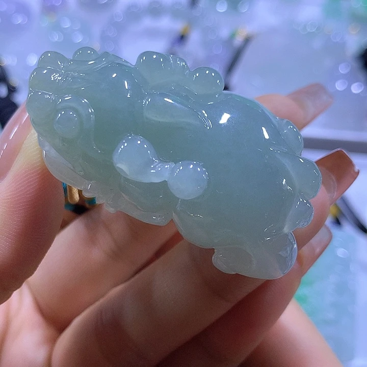 翡翠未镶嵌颈饰天然翡翠A货吊坠