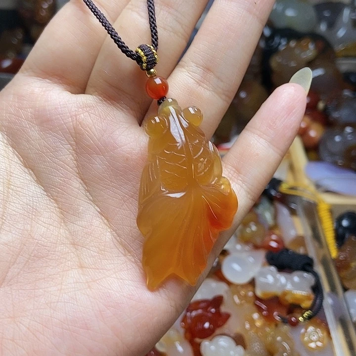 玛瑙/玉髓颈饰未镶嵌