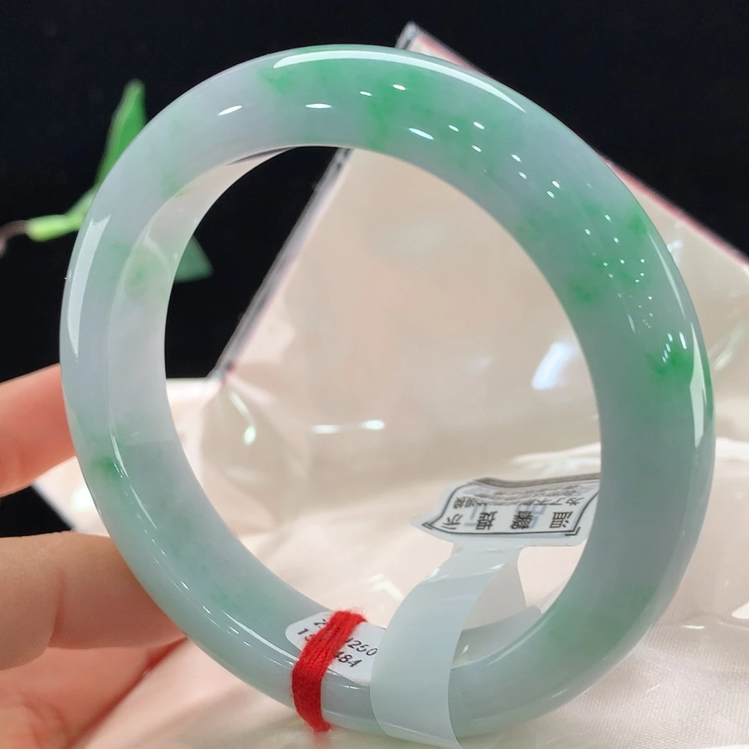 翡翠未镶嵌手镯0484