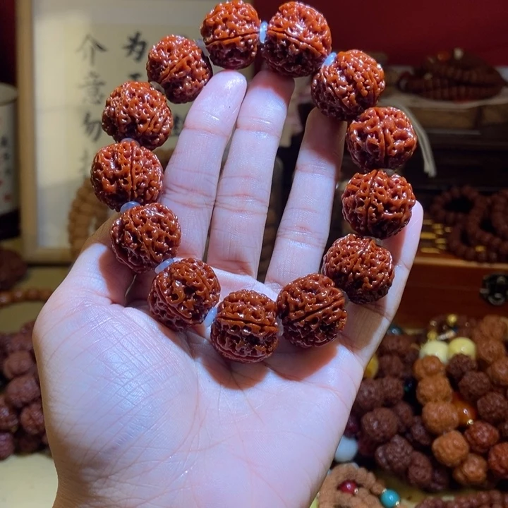 吊坠金刚菩提206玉化