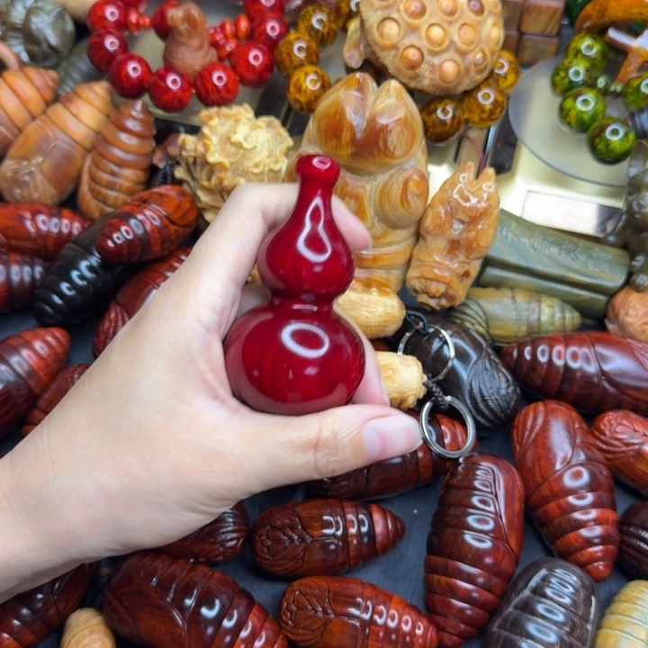 松木琥珀木文玩手串