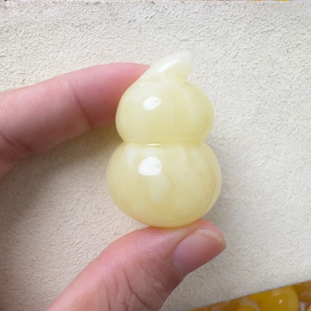 蜜蜡未镶嵌珠宝奇石超过七天不退不换