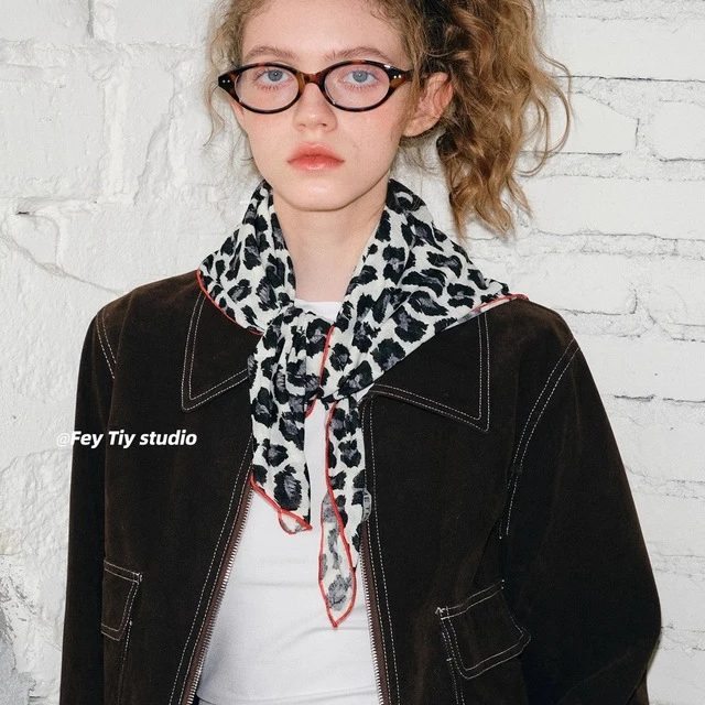 feytiy 韩国小众新款搭配 复古时髦豹纹方巾春秋季百搭丝巾女头巾