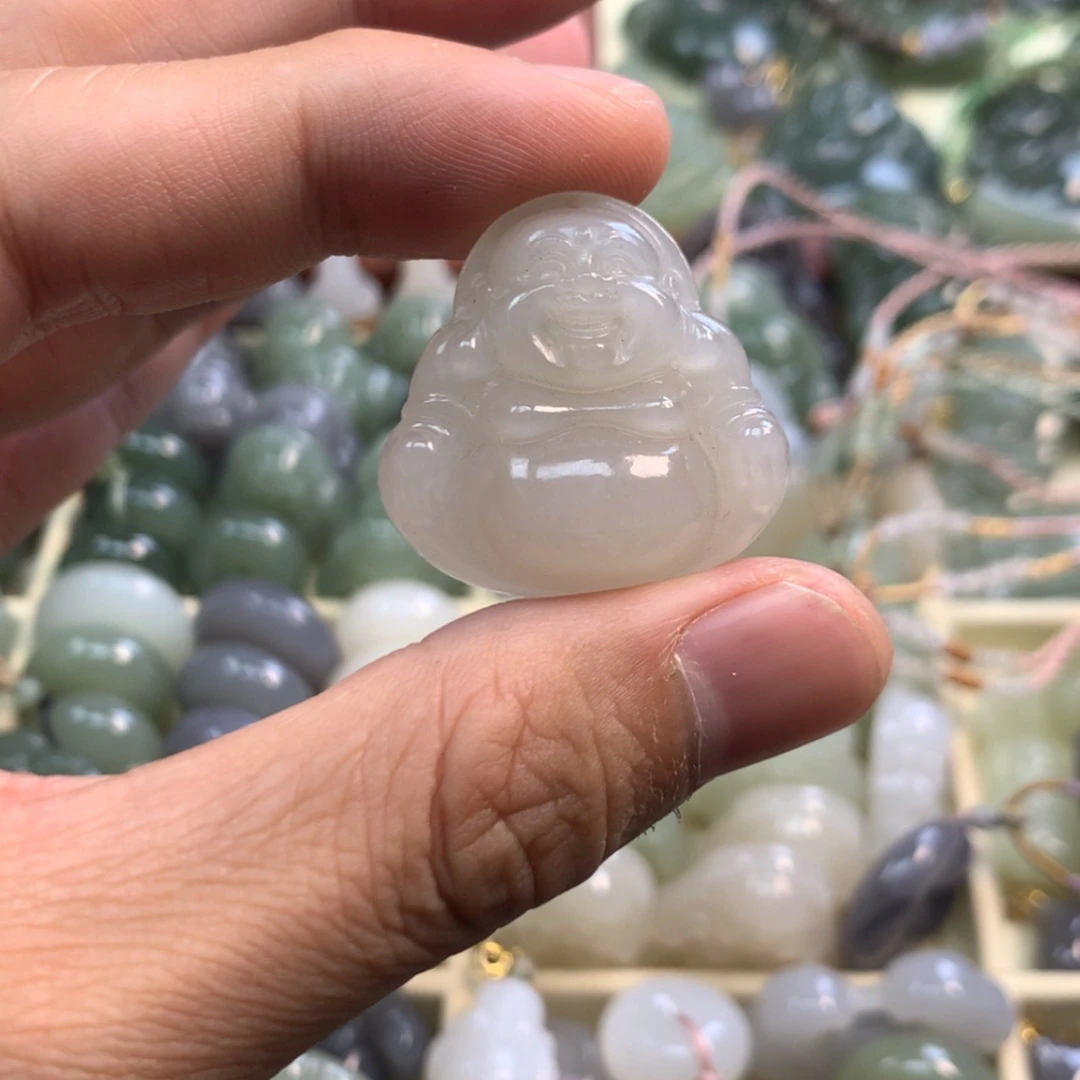 【闪购商品】颈饰未镶嵌和田玉