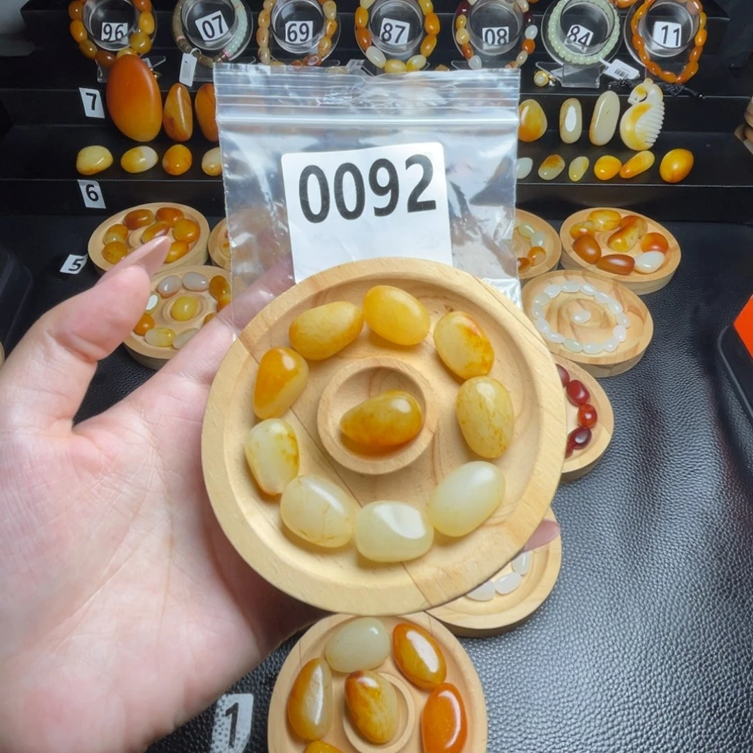 明***上未镶嵌手串和田玉