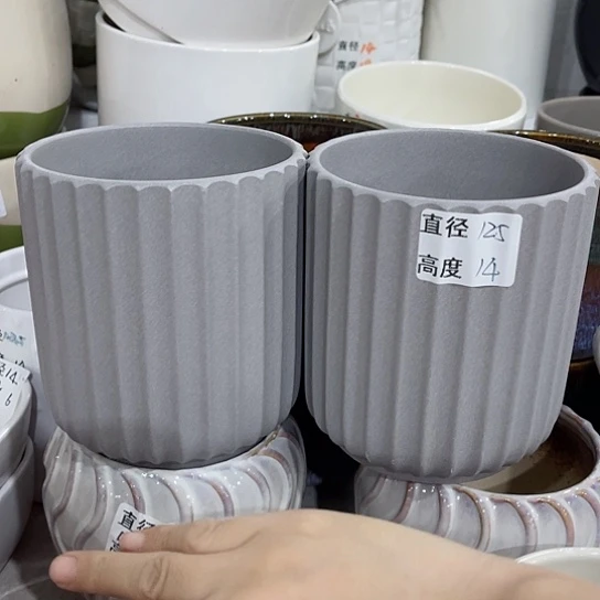 多肉绿植陶瓷花盆9.9包邮，有孔