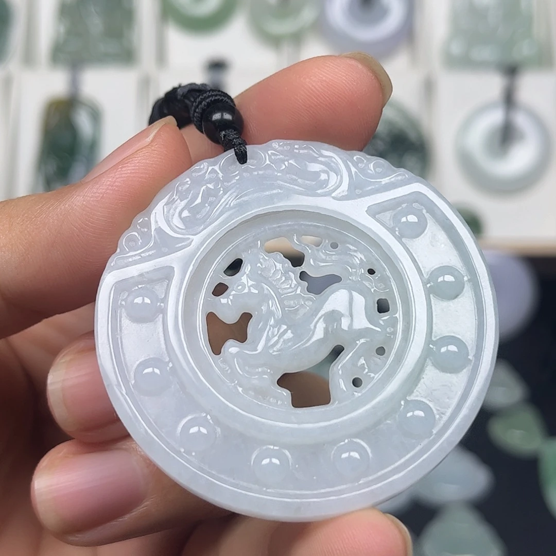 翡翠未镶嵌颈饰缅甸天然翡翠
