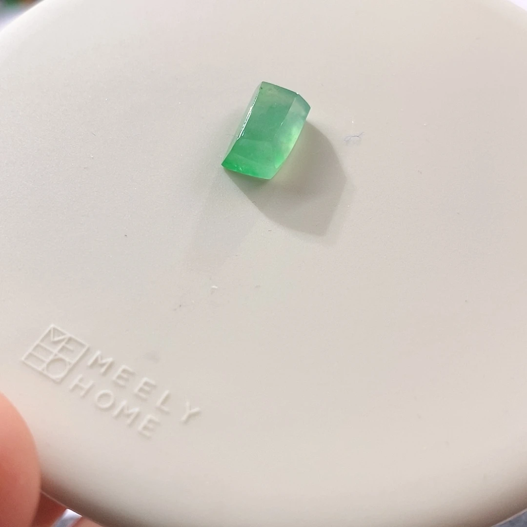 翡翠裸石高冰绿随行