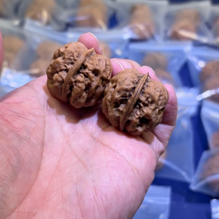 文玩核桃吊坠迷你疙瘩包