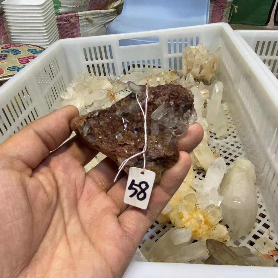 水晶水晶原石摆件未镶嵌天***?