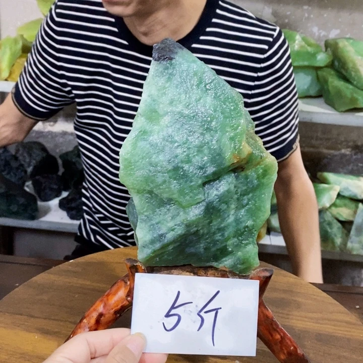 永***刚蛇纹石玉未镶嵌原石