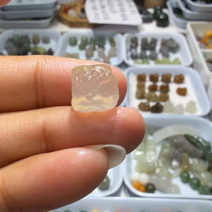 未镶嵌和田玉珠宝半成品微瑕不退换