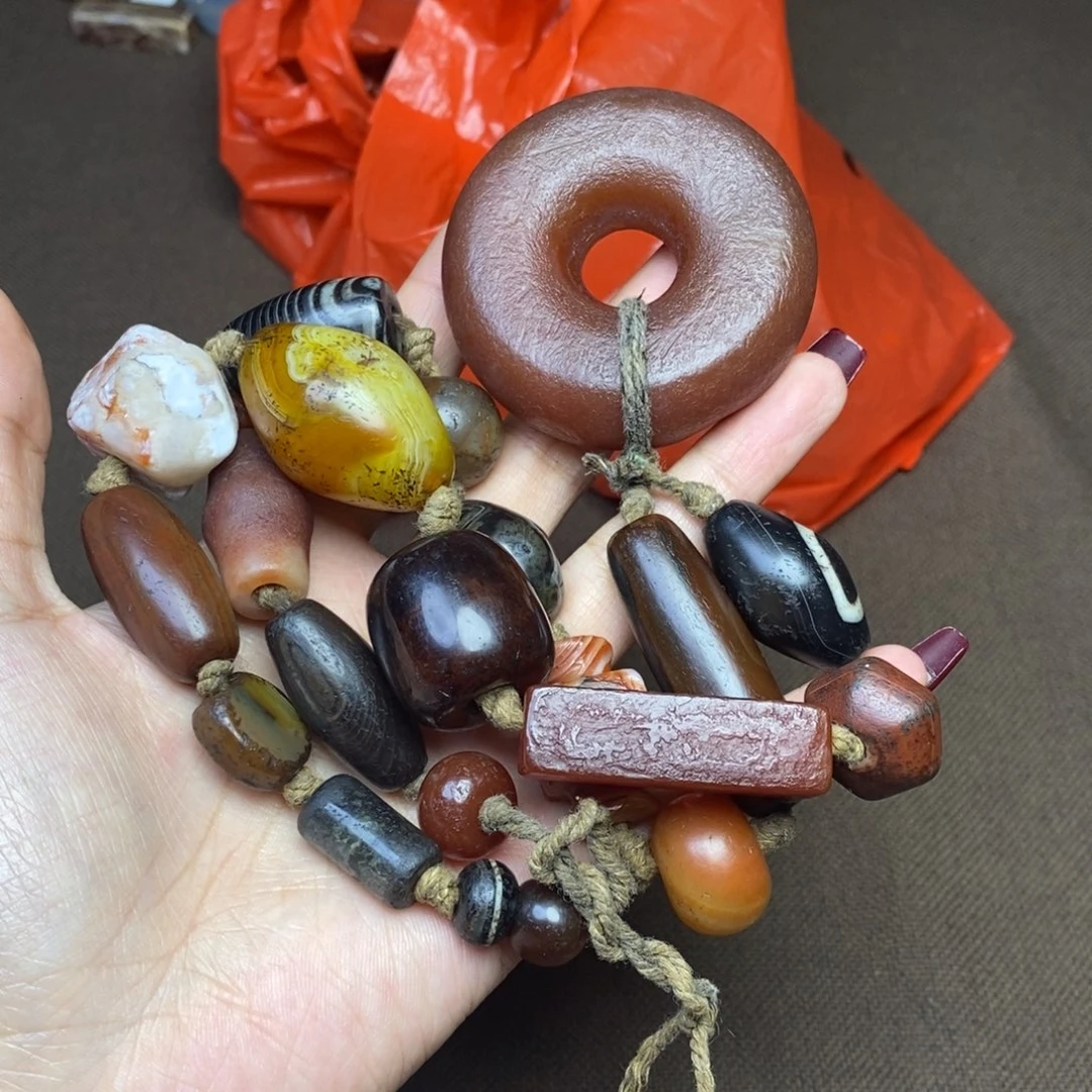 玛瑙/玉髓颈饰未镶嵌