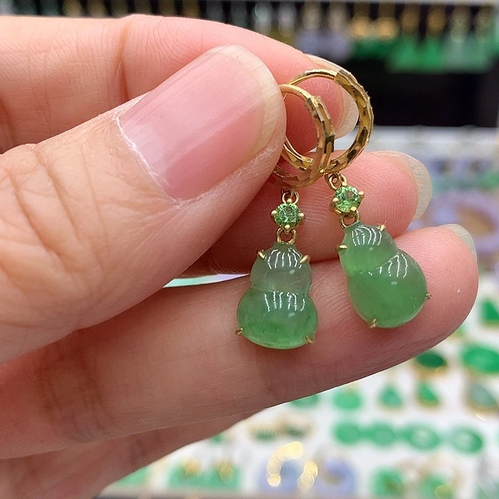 翡翠18K金镶嵌耳饰