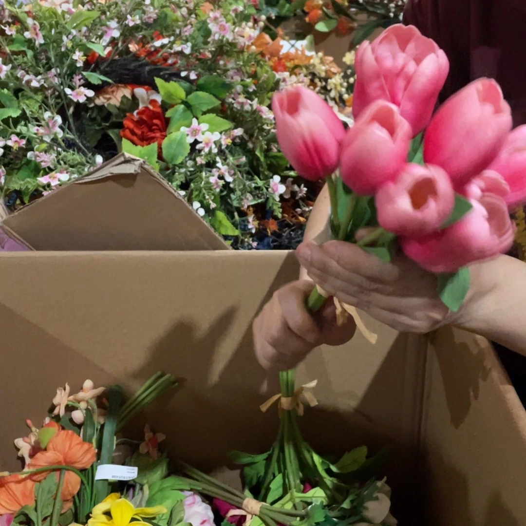 陶瓷花瓶，部分微瑕