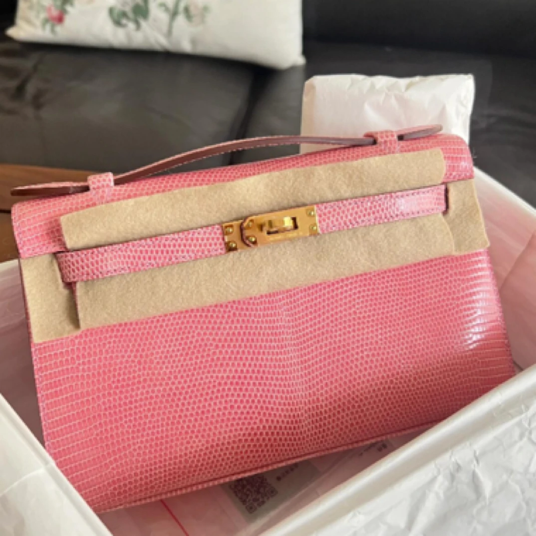 99新 Hermes/爱马仕 kelly一代樱花粉金扣蜥蜴皮