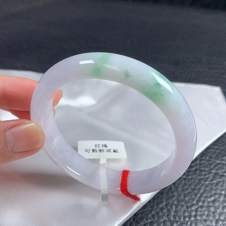 翡翠未镶嵌手镯