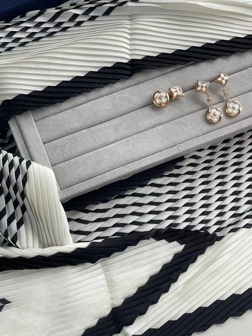 《M-Y》围巾老花耳围巾百搭女士优雅精美简约