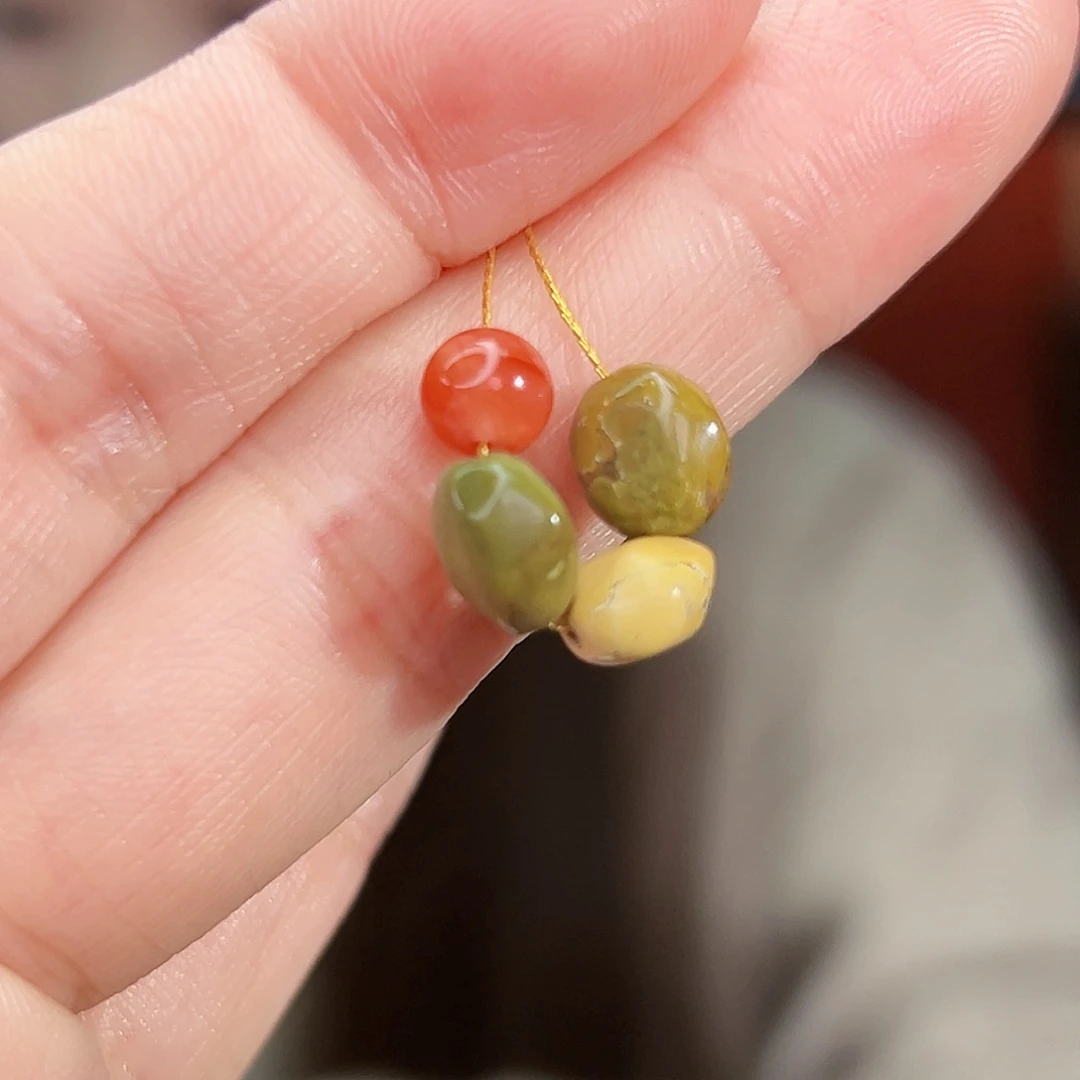 南红玛瑙未镶嵌珠宝奇石