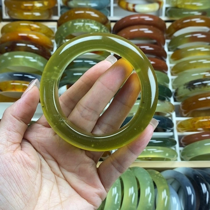 蛇纹石玉未镶嵌手镯56.7