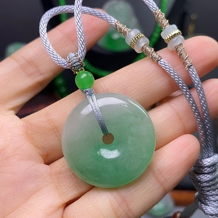 吊坠(赠链)未镶嵌翡翠