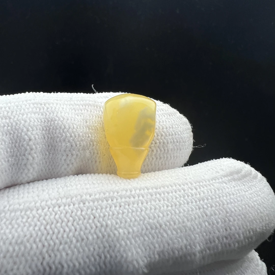 Z2353天然矿源蜜蜡三通10.2mm支持复检假一罚四