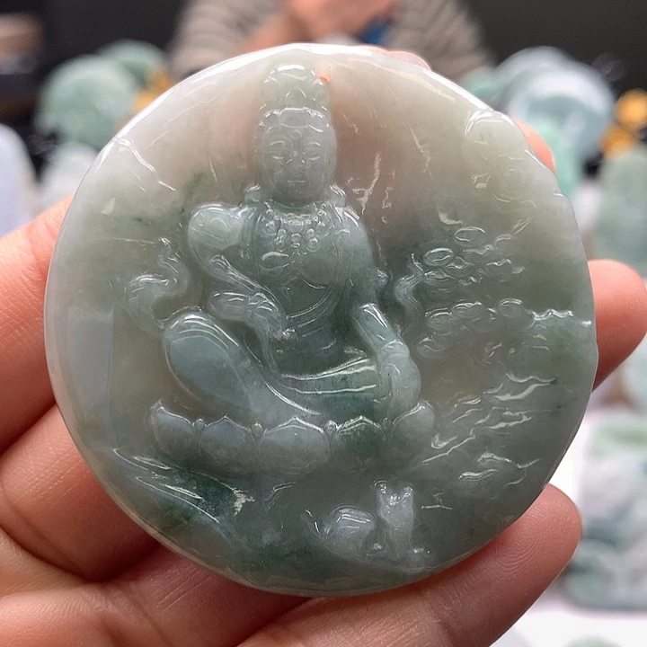 翡翠未镶嵌颈饰山水观音福利