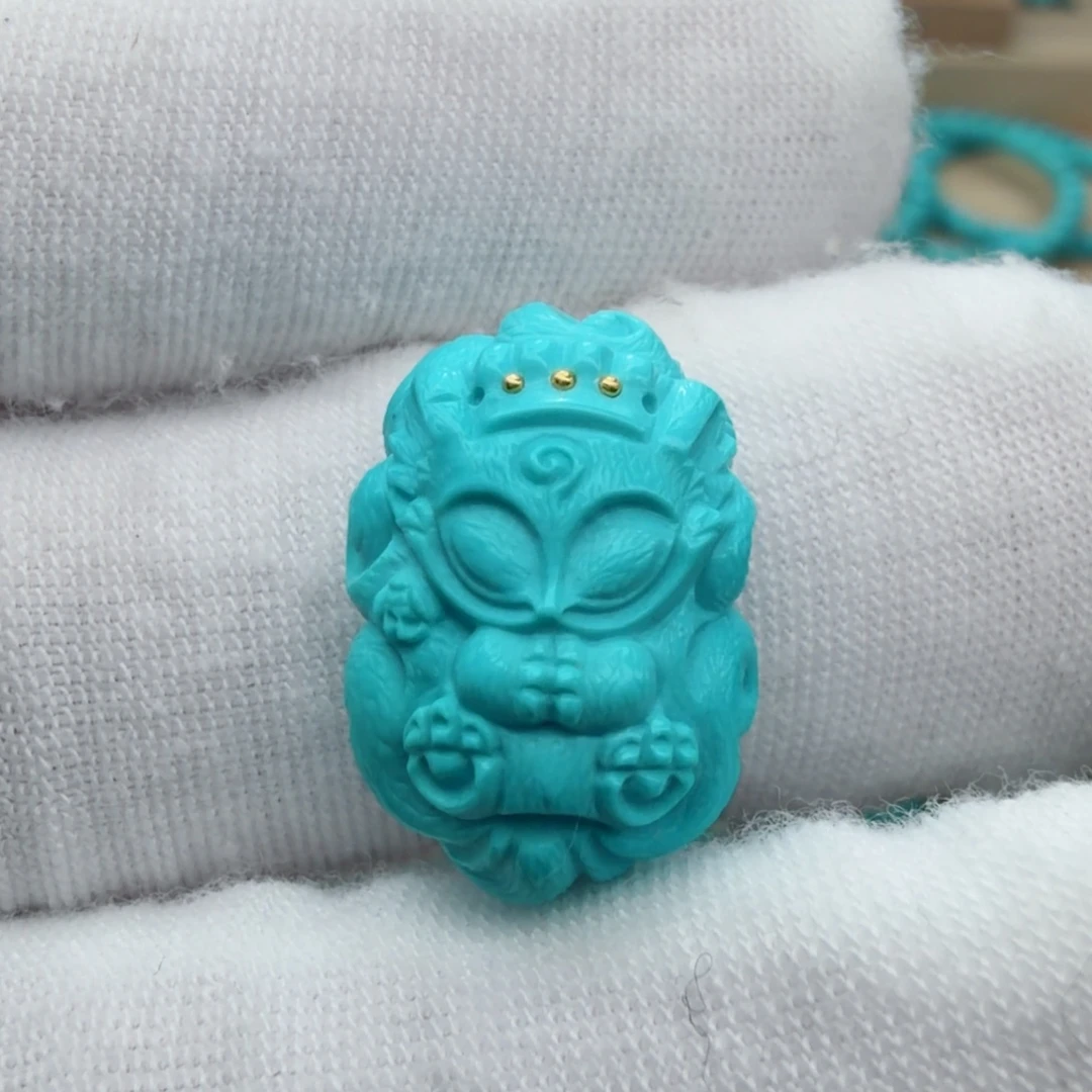 绿松石未镶嵌珠宝奇石