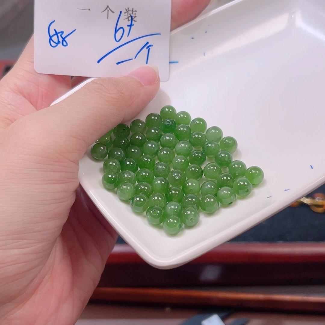 未镶嵌水晶珠宝半成品22 。