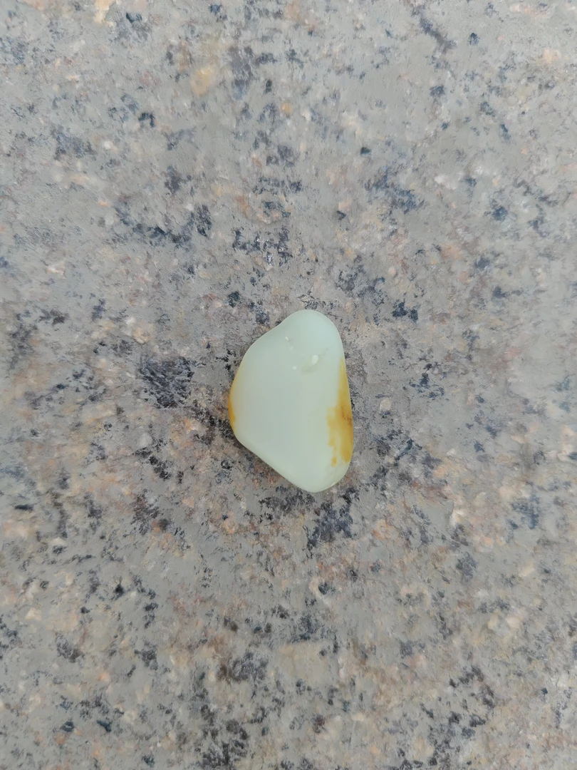 和田玉吊坠一物一拍