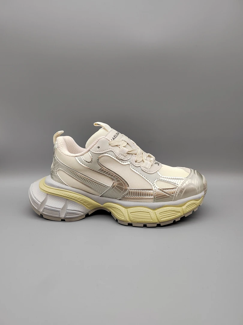 2025女士春季新款时尚网面透气休闲老爹鞋厚底ins百搭潮流潮鞋