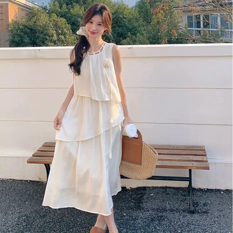 超好看气质轻熟风连衣裙2025新款夏季镂空别致小众法式气质长裙子