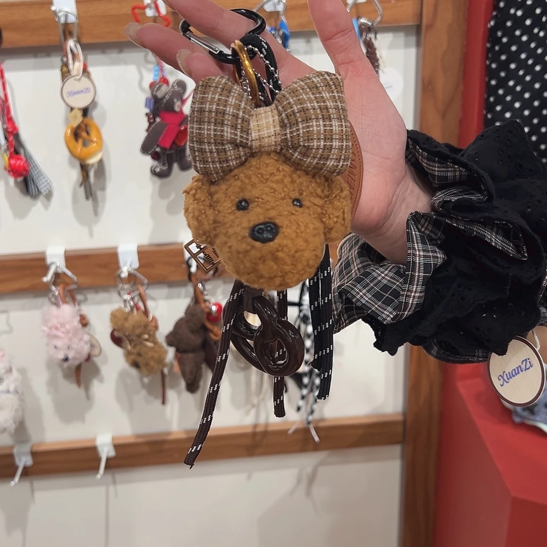 布艺铁合金挂件哦