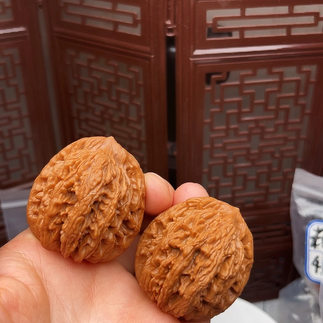 文玩核桃吊坠麦虎