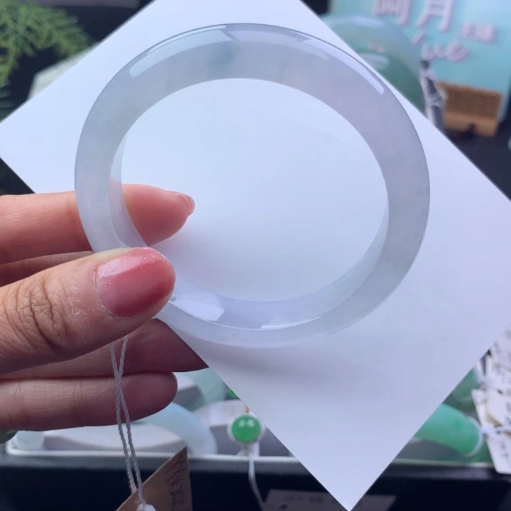 未镶嵌手镯翡翠天然翡翠手镯