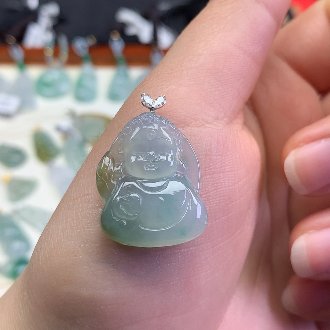 翡翠18K金镶嵌颈饰