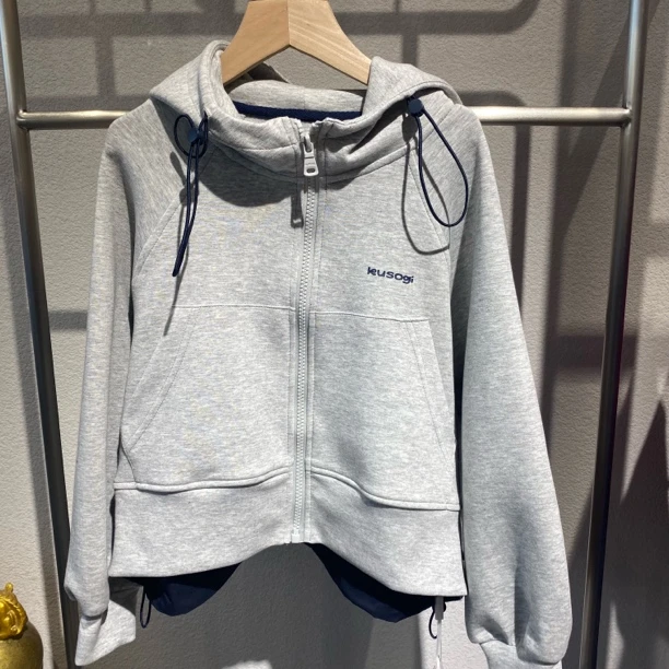 8017儿童常规卫衣外套
