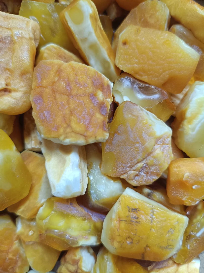 琥珀蜜蜡定制加工