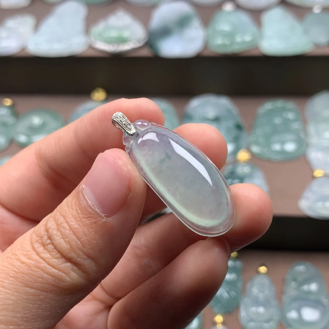 颈饰18K金镶嵌翡翠天然翡翠