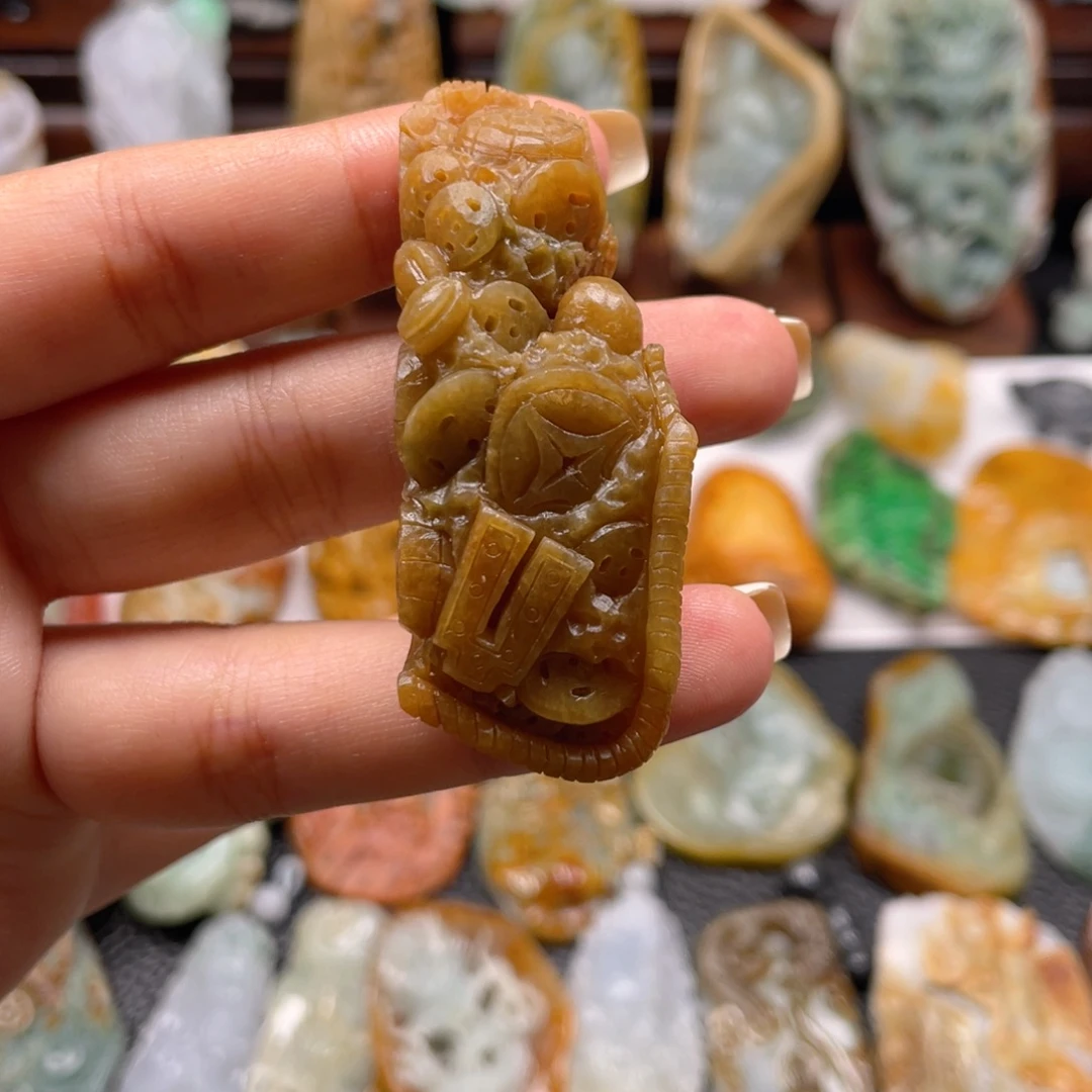定制翡翠未镶嵌翡翠