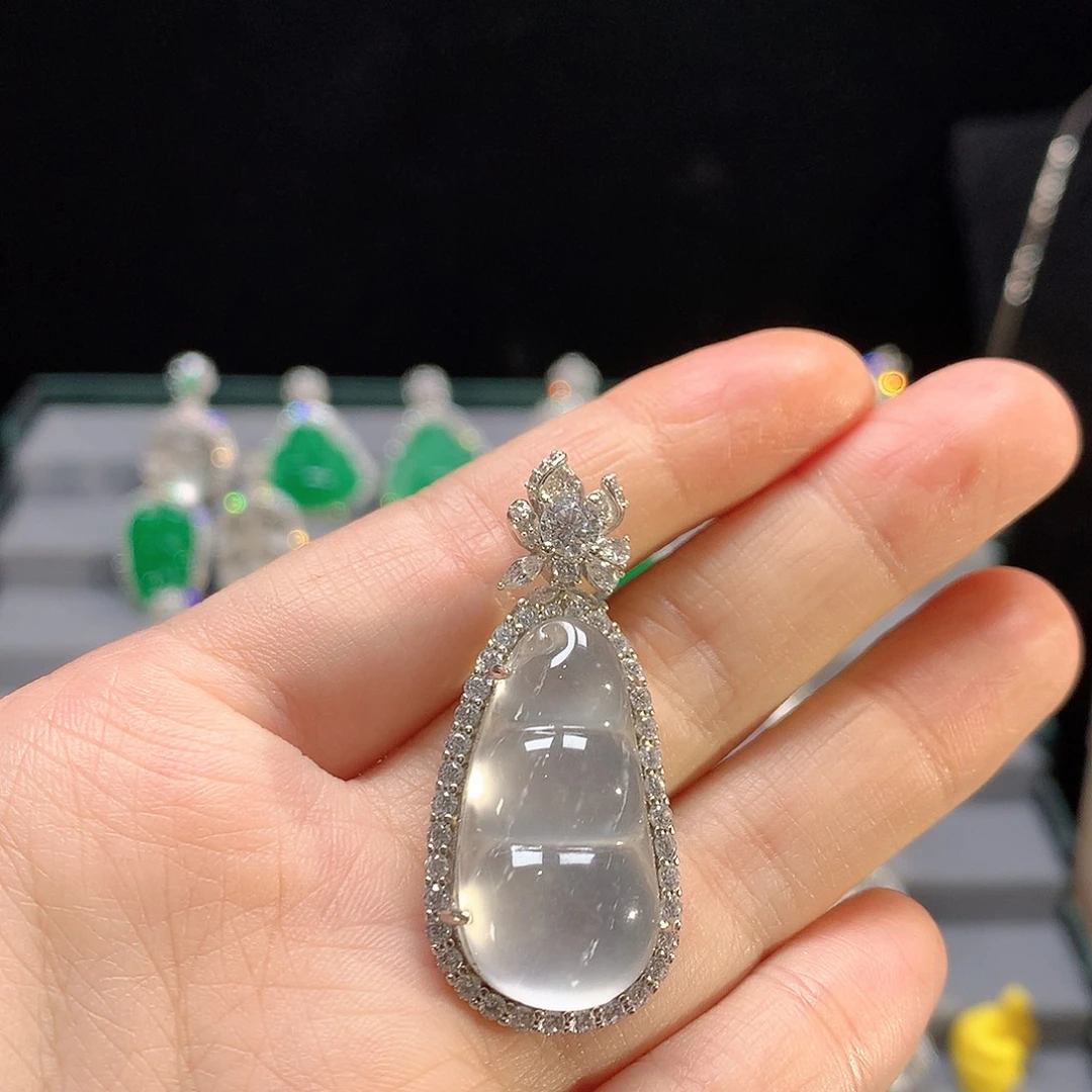 石英质玉银S925镶嵌颈饰