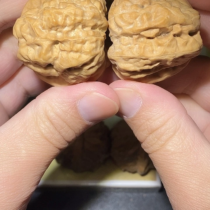 ****。文玩核桃吊坠100蛤蟆