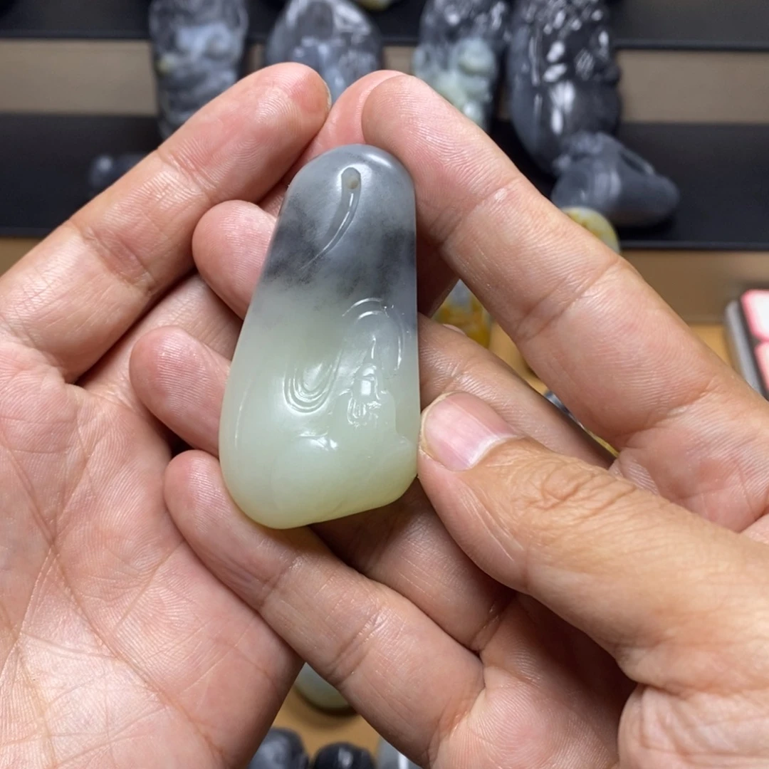 颈饰未镶嵌和田玉怎***话