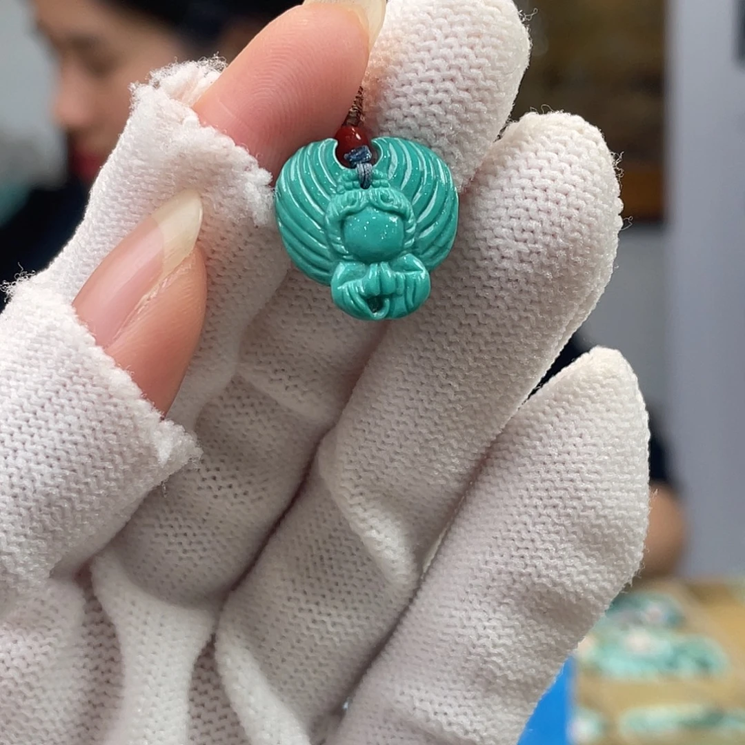 绿松石未镶嵌挂件