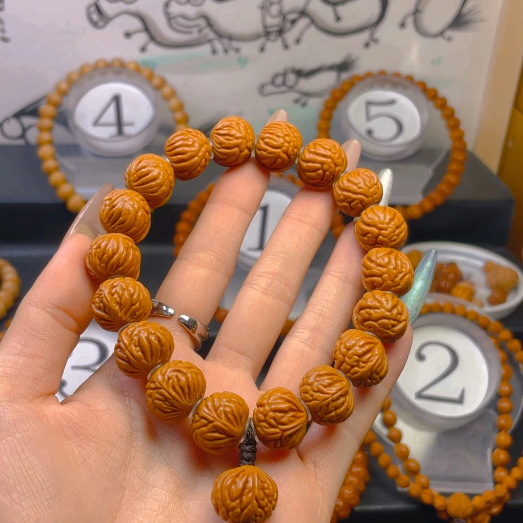 桃核吊坠1.666666666666