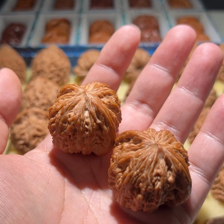 随***&文玩核桃吊坠磨盘39小歪磨